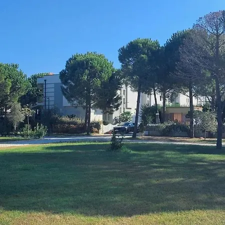 Reina At Perla Resort, Gjiri I Lalezit Villa